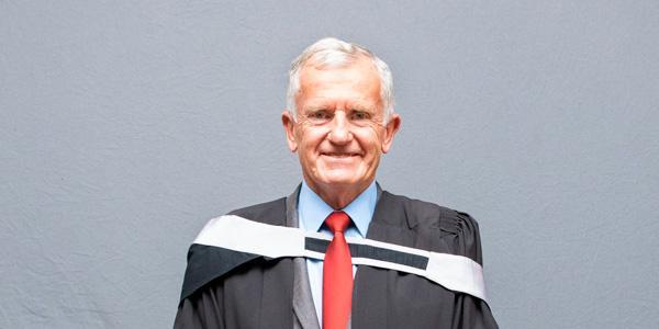 Prof. Kenneth Huddle received the Gold Medal from Wits for contributions to improving healthcare services for the indigent in Soweto