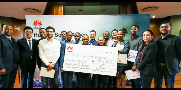 Huawei cheque hand over for Wits scholarships